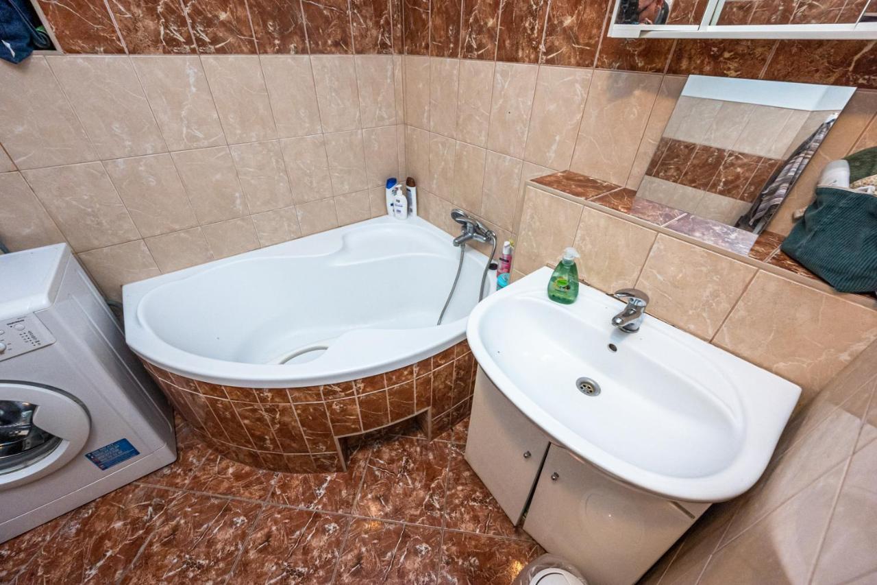 Apartment Lublanska 48 Praha Bagian luar foto