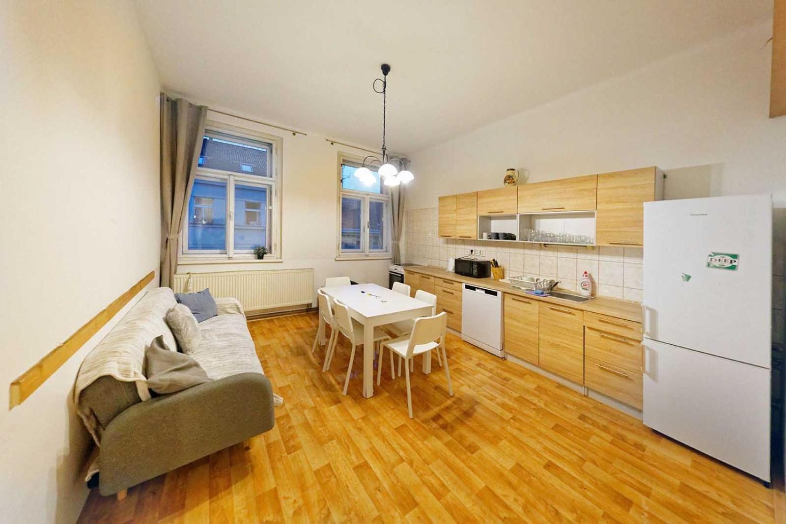 Apartment Lublanska 48 Praha Bagian luar foto
