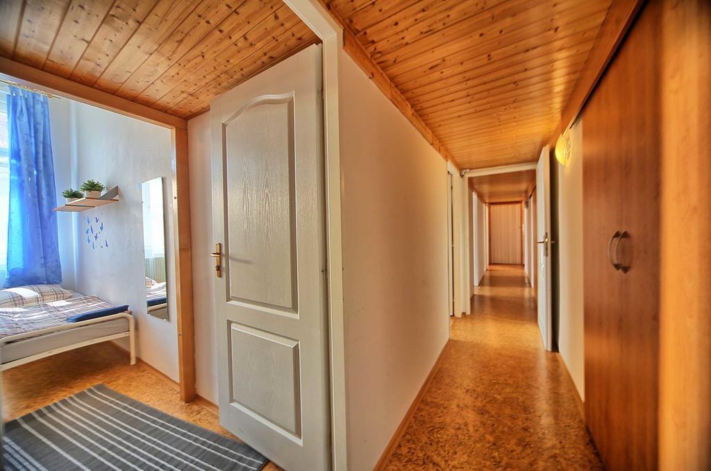 Apartment Lublanska 48 Praha Bagian luar foto